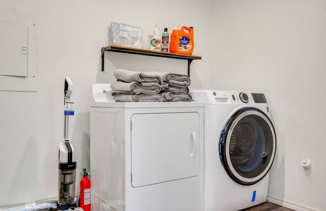 4 2 wow 180 Lake Views hot tub Pickleball Tennis POA Court EV Charger Wheelchair Ramp POA Pool - Foto 76