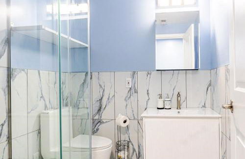 Spacious 3BR Oasis with Patio & Arcade Fun in Philly - Foto 43