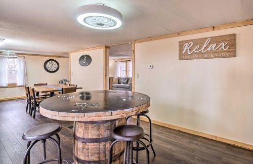 Take 5 Retreat with Hot Tub Relax, Rest, Refresh! - Foto 13