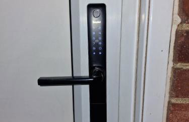 NightRest Homes - Studio Flat - Free Parking - 5 Minutes to Luton airport - Foto 15