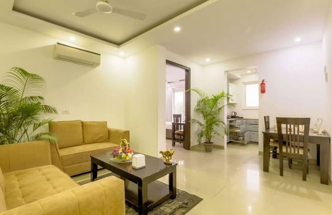 Modern City Retreat 2bhk Paras Fortis Balcony - Photo 44