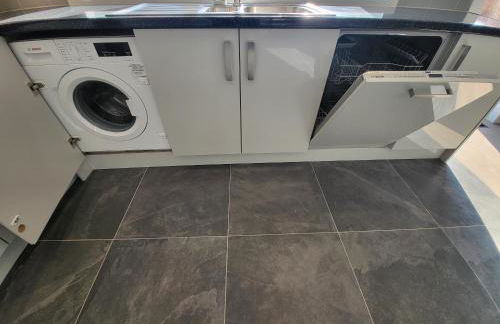 High Spec Large 6 Bedroom House! - Foto 4