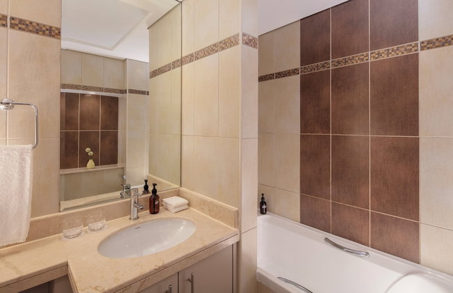 Staybridge Suites Dubai Internet City by IHG - Foto 30