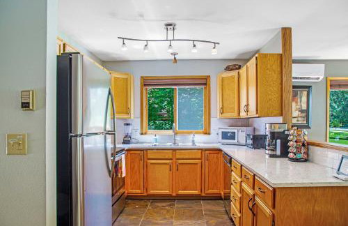 Happy Home - Cozy Retreat With Deck Near Downtown Carbondale - Foto 7