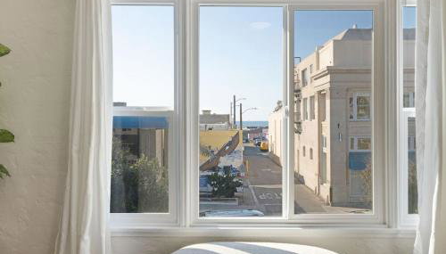 At Hermosa Ave and Pier Ave- C - Foto 2