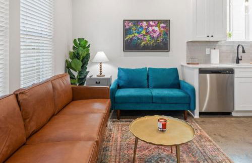 NEW Acadian House KING Bed Cajun Luxury Nespresso - Foto 23