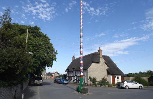 Avonvale Holiday Lodges, your home from home on the edge of THE COTSWOLDS - Photo 40
