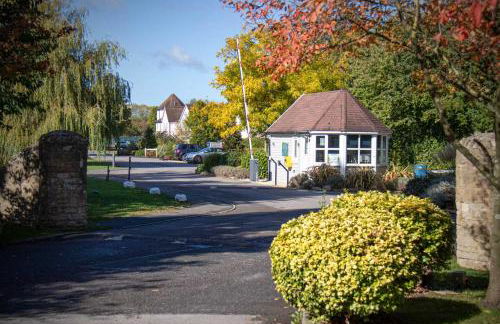 Luxury Kingfisher Lodge, Isis Lake, within the Cotswold Waterpark - Foto 38