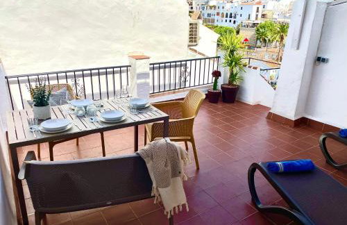 Cosy Andalusian Home with Roof Terrace in Town Centre - Photo 37