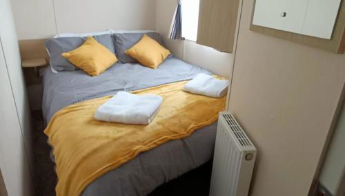 3 Bed, Sleeps 6, Parking - Photo 4