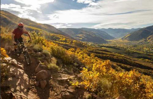 New Listing 2BR 2BA Condo - Mountain Views - Foto 68