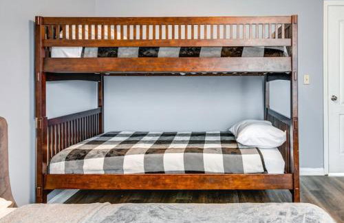 Stunning Private Villa in Monroe with Pool - Foto 17