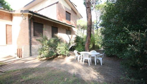 Appartamento a 150 m da mare giardino e posto auto - Foto 5, Garden, Garden view