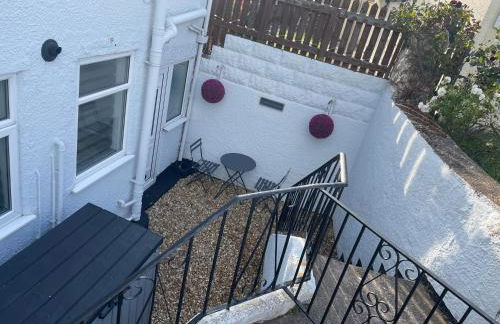 Leerick Cottage - Photo 2