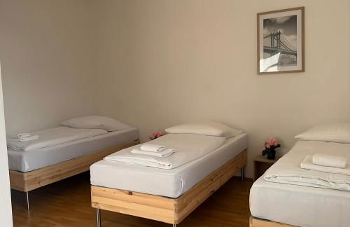 T&K Apartments - Comfortable 4 and 5 room Apartments - 20min Fair Messe CGN - Photo 4