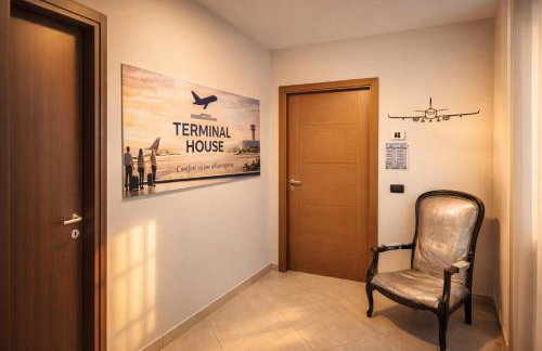 Terminal House - Photo 12