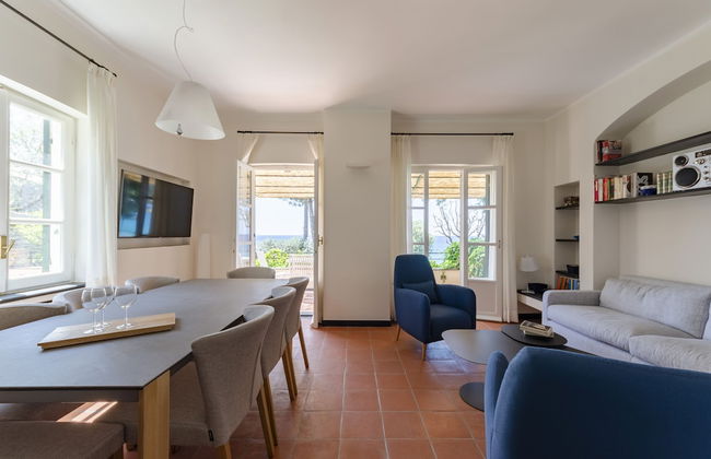 JOIVY Villa W/Superb View And Private Garden In Mulinetti - Photo 17