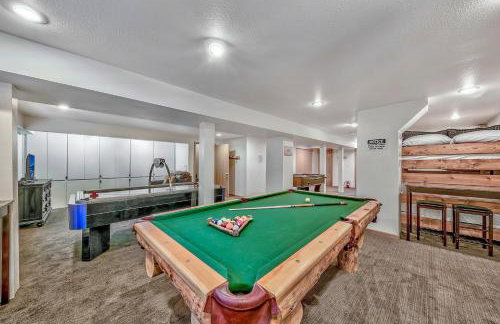 Black Bear Villa - large 4 BR 4 BA hot tub game room - Foto 27