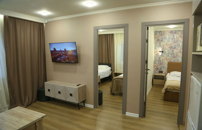 Bellissimo Garden Villa - Photo 15