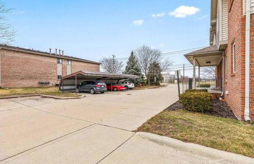 Cozy 2BR Condo in Great Location - King Bed - Foto 22