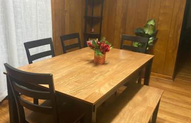 Casa localizada muy cerca del estadio, 8 minutos del centro y muchos lugares mas, No se permiten fiestas , o fumar - Foto 9