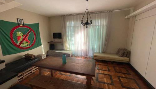 Casa espaçosa no centro - Foto 3