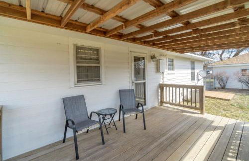 2 Bed 1 Bath Home w 2 Car Garage & Fenced Yard - Photo 25