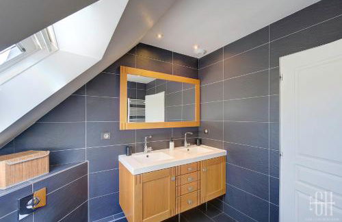 Maison familiale - Spacieuse - Jardin - Parking - Foto 8