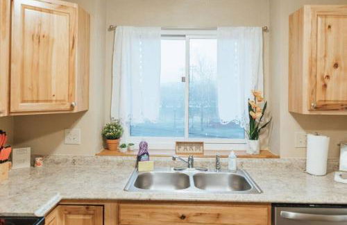 The Sanctuary Company Johnson City - Foto 30