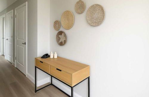 Spacious 4BR Home- Perfect for Groups WV1 - Foto 39