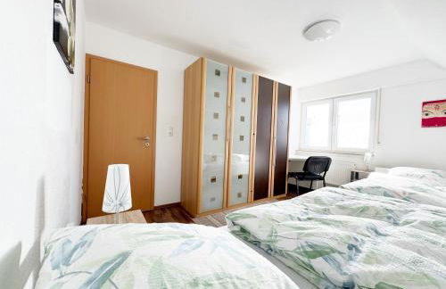 Gesamte Oberwohnung 3 Betten 2 Schlafzimmer - Foto 4