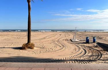 Precioso apartamento con piscina - Photo 37