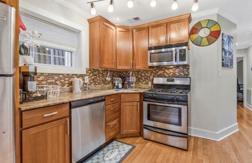 Serene 2BR-2BA walkable retreat in the Heart of DC - Foto 7