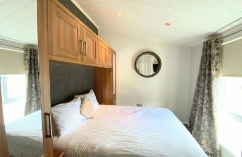 Benarty 11 with Private Hot Tub - Fife - Loch Leven - Lomond Hills - Pet Friendly - Photo 20