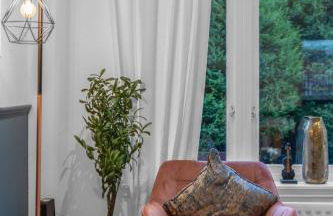 Free Parking - Central - Sleeps 6 - 2 Bedrooms - Foto 13