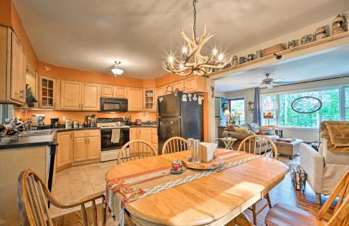 Rustic Adirondacks Home with Hot Tub and Lake Access! - Foto 8