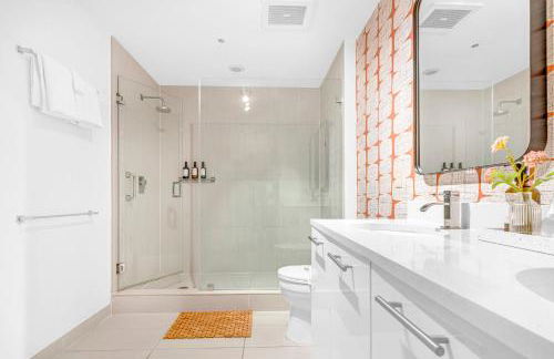 Miami Vice - Central Midtown Pool and Parking - Foto 22