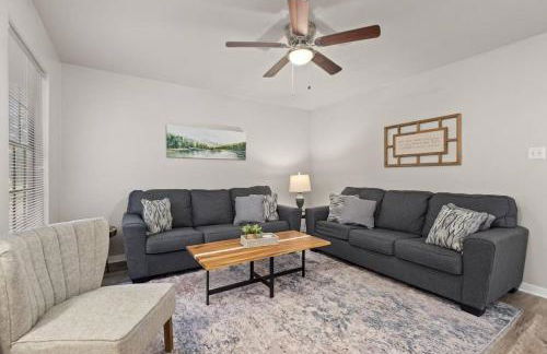 Cozy 2BR Comfort Near Texas A&M • EV-Friendly - Foto 2