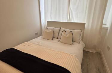 #29 Sweet 1 Bed sleeps 4 with free parking BHX NEC - Foto 7