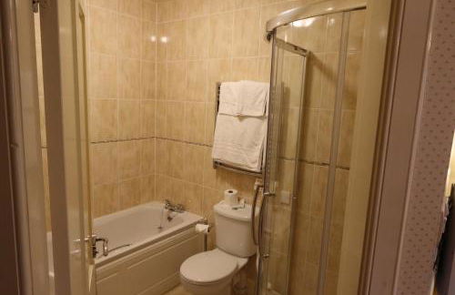 Glengarry Castle Hotel - Photo 9