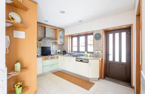 Mindelo 3BDR Duplex House W/Pool - Foto 17