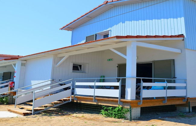 Cozy Coastal Home w/ Terrace - Foto 9