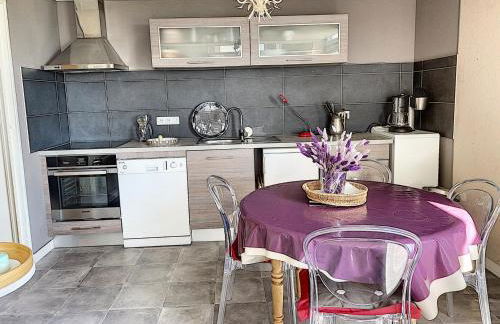 Appartement en duplex à 50m de la plage avec jardin privatif et proche commerces à Jullouville - FR-1-361-48 - Foto 7