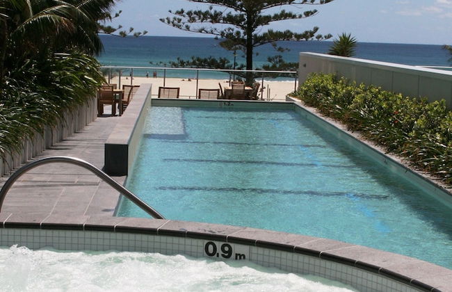 Reflection Tower Two - Photo 68