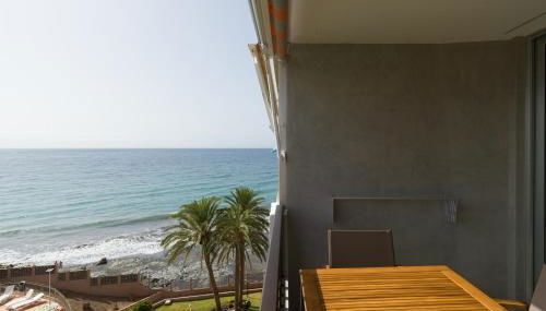 RENOVADO APARTAMENTO 1º LINEA DE MAR - Foto 2