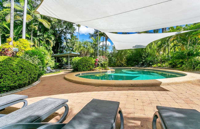 Beachfront Apartments on Trinity Beach - Photo 42