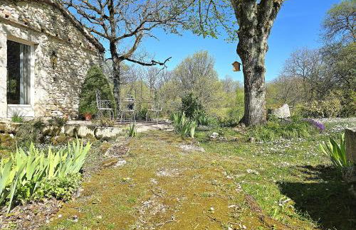 Magnifique ferme rénovée et sa piscine écologique - 15 personnes - 7 chambres - Foto 33
