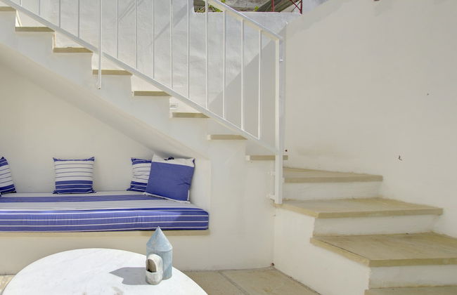 Lovely 70s Style Patio and Terrace - Photo 47