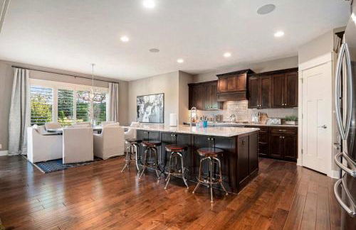 Luxury Stay with Golf Simulator and 3 King Bedrooms - Foto 18