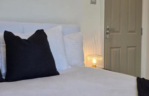 #18 Anfield 5 min walk Sleeps 7 4BR 5Bed 3Bathrms - Photo 6